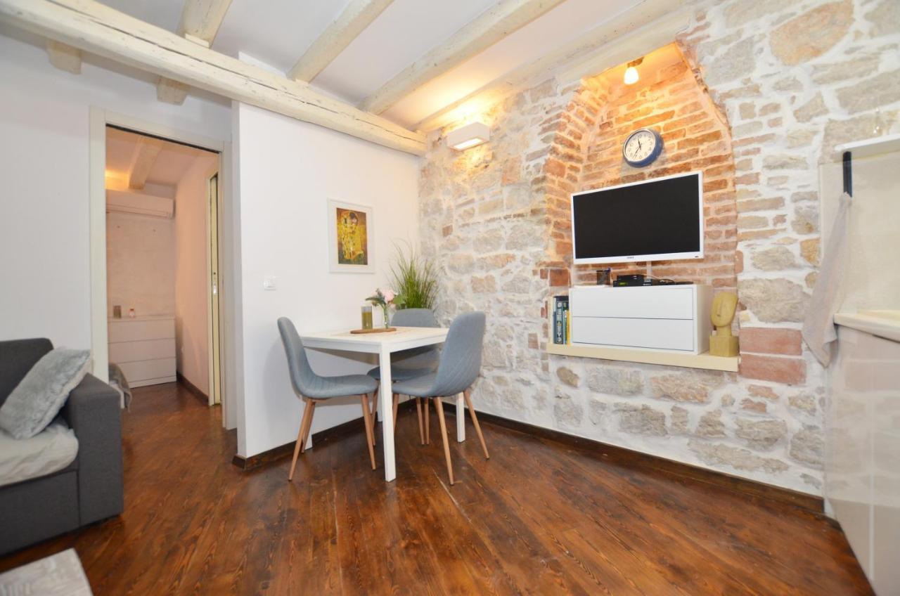Pisinium Apartment Rovinj Exterior photo